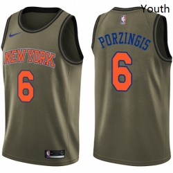 Youth Nike New York Knicks 6 Kristaps Porzingis Swingman Green Salute to Service NBA Jersey 